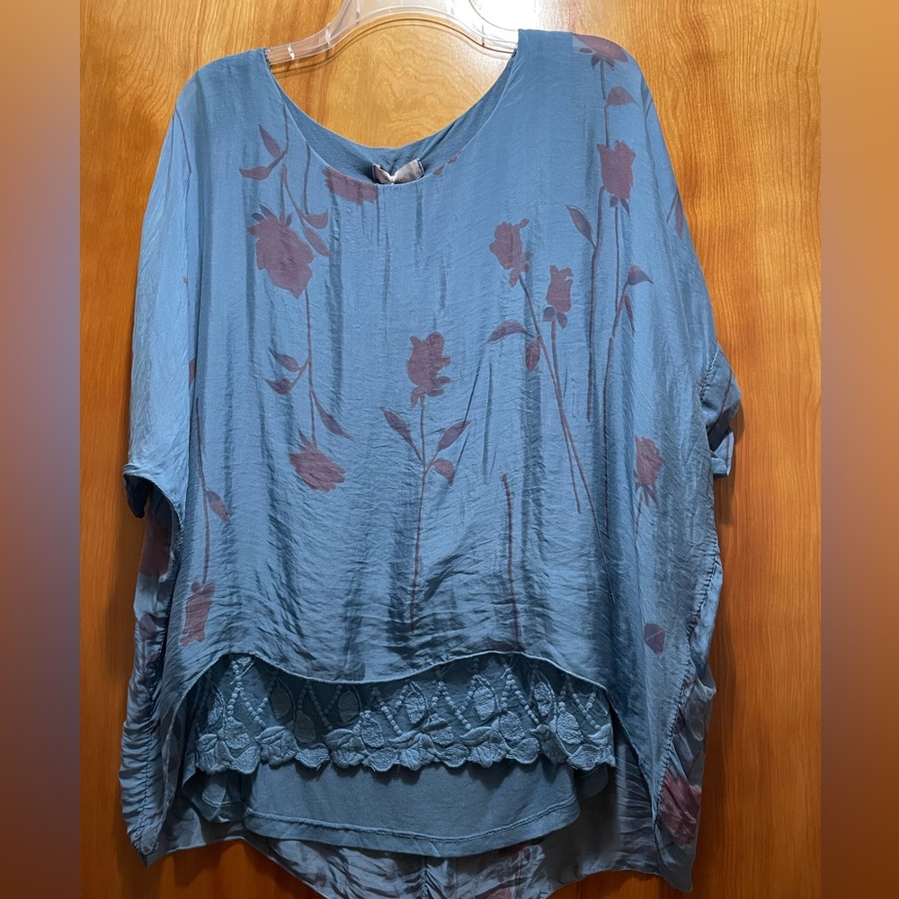 Elana Baldi Top Luma NWT Size Medium